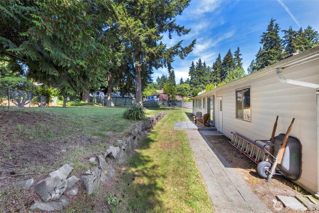 6506 103rd Street E, Puyallup, WA 98373