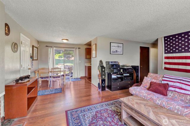 6506 103rd Street E, Puyallup, WA 98373