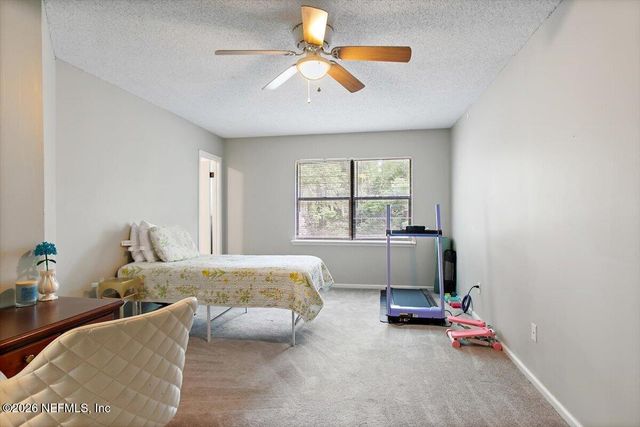 3957 LAURELWOOD Drive, Jacksonville, FL 32257