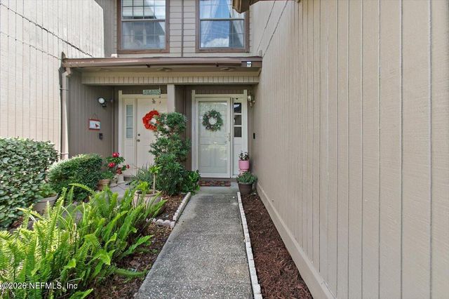3957 LAURELWOOD Drive, Jacksonville, FL 32257