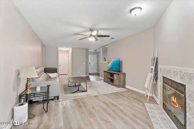 3957 LAURELWOOD Drive, Jacksonville, FL 32257