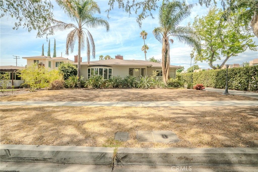 855 N Palm, Upland, CA 91786