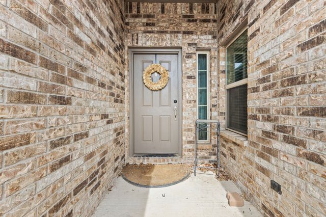 260 Marina Drive, Azle, TX 76020