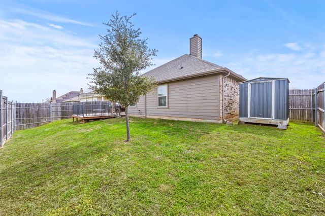 260 Marina Drive, Azle, TX 76020