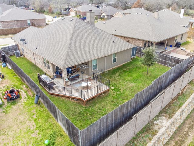 260 Marina Drive, Azle, TX 76020