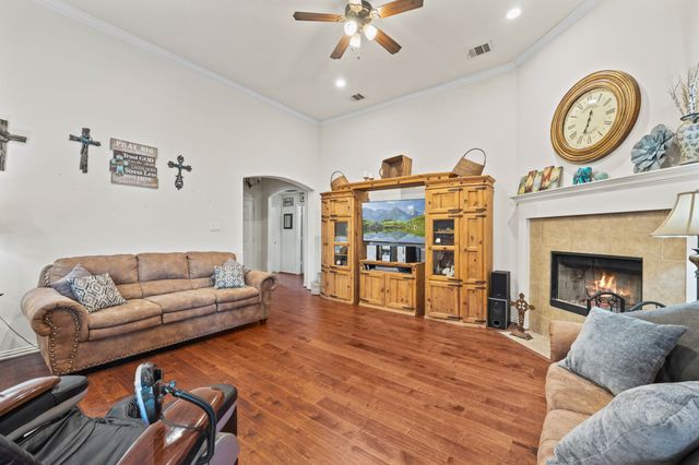 260 Marina Drive, Azle, TX 76020