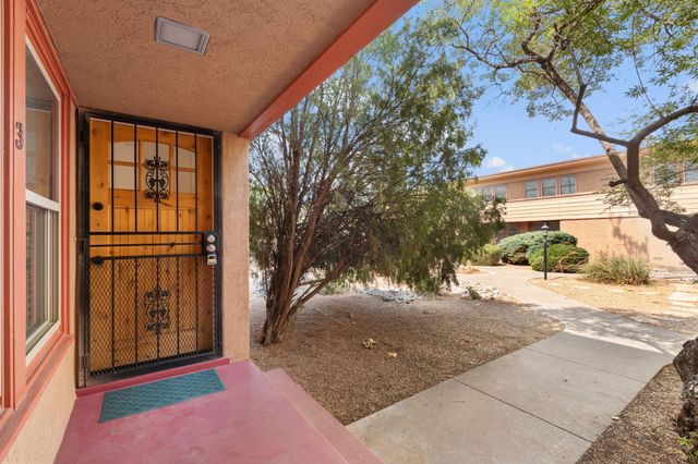 1405 San Carlos Road SW 3, Albuquerque, NM 87104