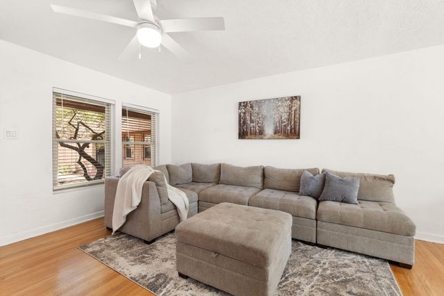 1405 San Carlos Road SW 3, Albuquerque, NM 87104
