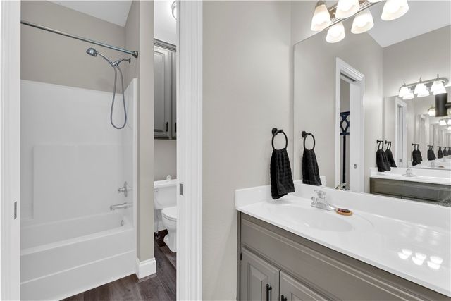 208 Madison 6023, Huntsville, AR 72740