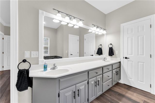 208 Madison 6023, Huntsville, AR 72740