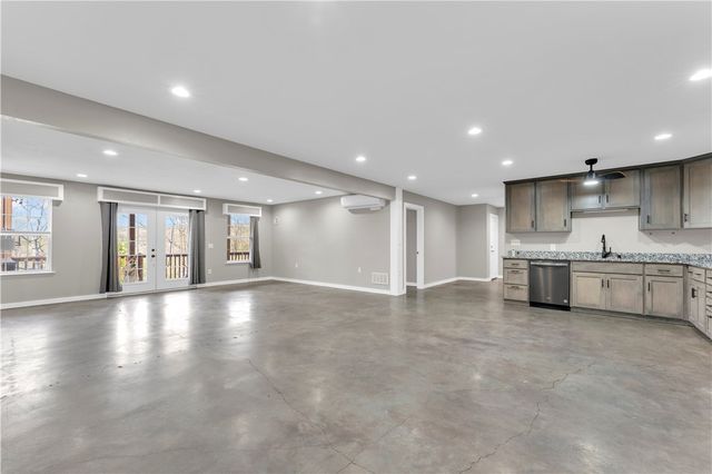 208 Madison 6023, Huntsville, AR 72740