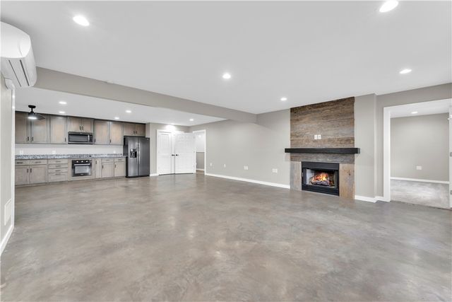 208 Madison 6023, Huntsville, AR 72740