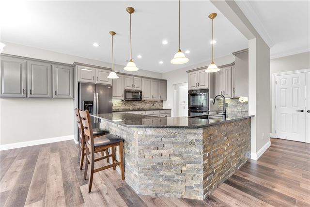 208 Madison 6023, Huntsville, AR 72740
