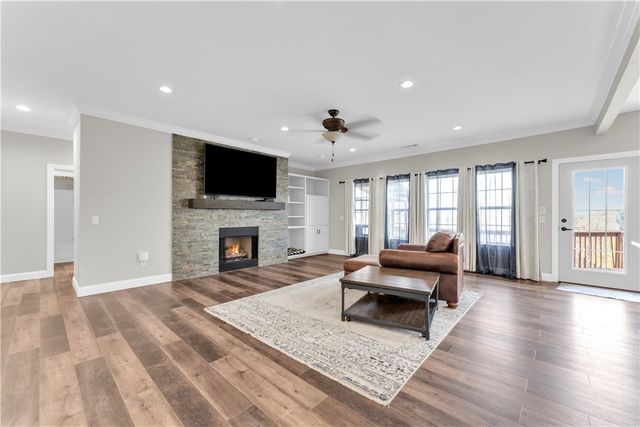208 Madison 6023, Huntsville, AR 72740