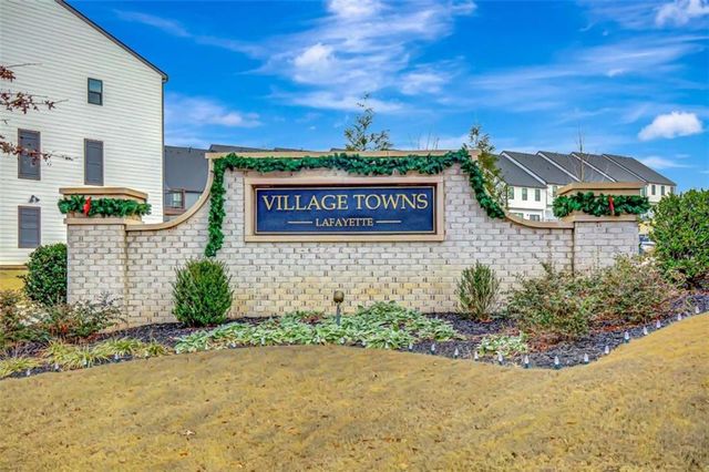 125 Climbing Ivy Circle, Fayetteville, GA 30214