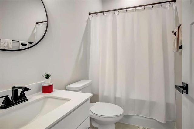 125 Climbing Ivy Circle, Fayetteville, GA 30214