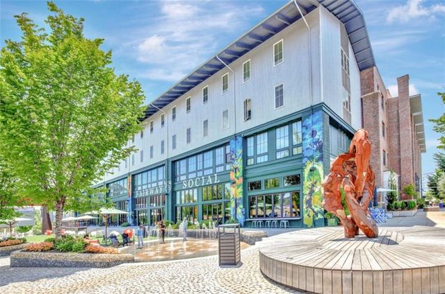 125 Climbing Ivy Circle, Fayetteville, GA 30214