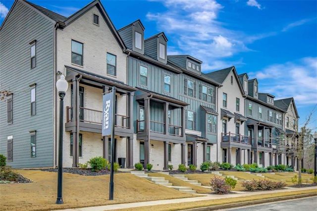 125 Climbing Ivy Circle, Fayetteville, GA 30214