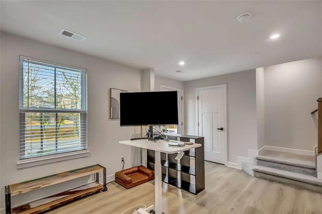 125 Climbing Ivy Circle, Fayetteville, GA 30214