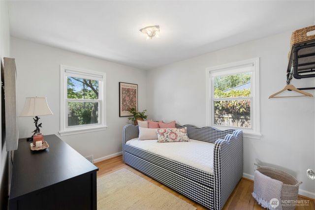 7919 34th Avenue SW, Seattle, WA 98126
