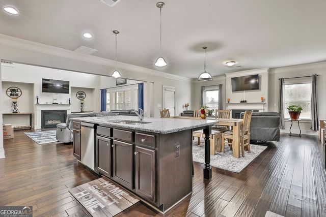 165 Durham Lake Parkway, Fairburn, GA 30213