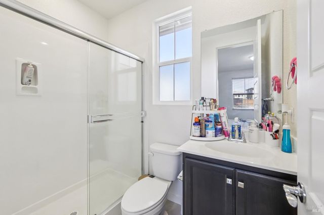 2464 Lake Club Dr, Fairfield, CA 94533