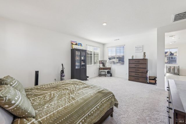 2464 Lake Club Dr, Fairfield, CA 94533