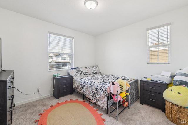 2464 Lake Club Dr, Fairfield, CA 94533