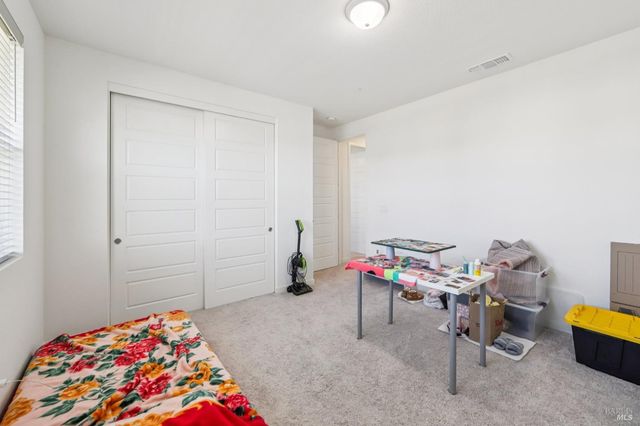 2464 Lake Club Dr, Fairfield, CA 94533