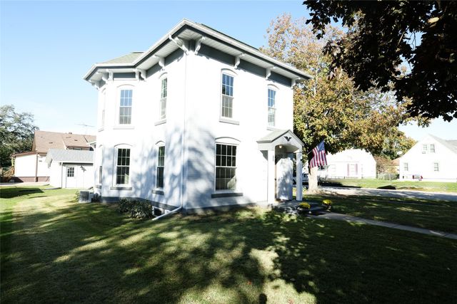 203 S Boone Street, Boone, IA 50036