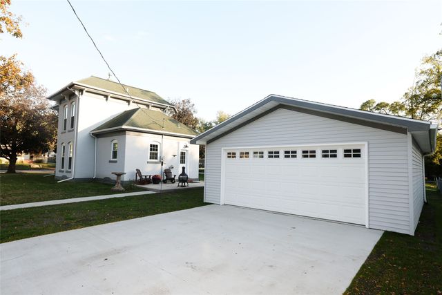 203 S Boone Street, Boone, IA 50036