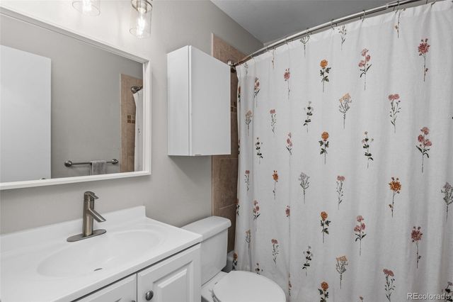 7596 E Davies Court, Centennial, CO 80112