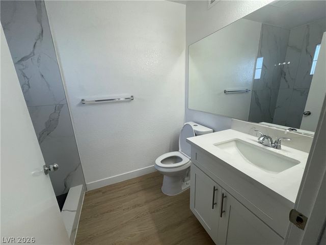 1908 High Valley Court 106, Las Vegas, NV 89128