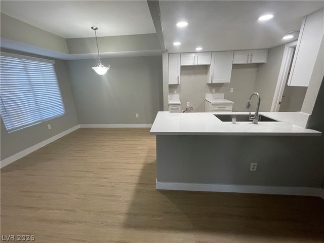 1908 High Valley Court 106, Las Vegas, NV 89128