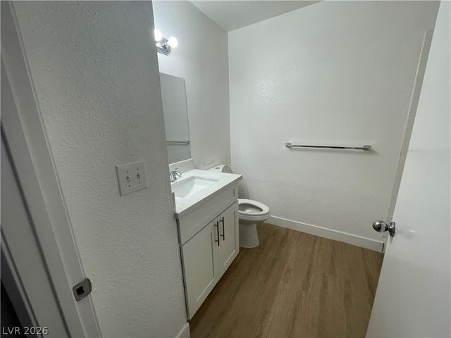 1908 High Valley Court 106, Las Vegas, NV 89128