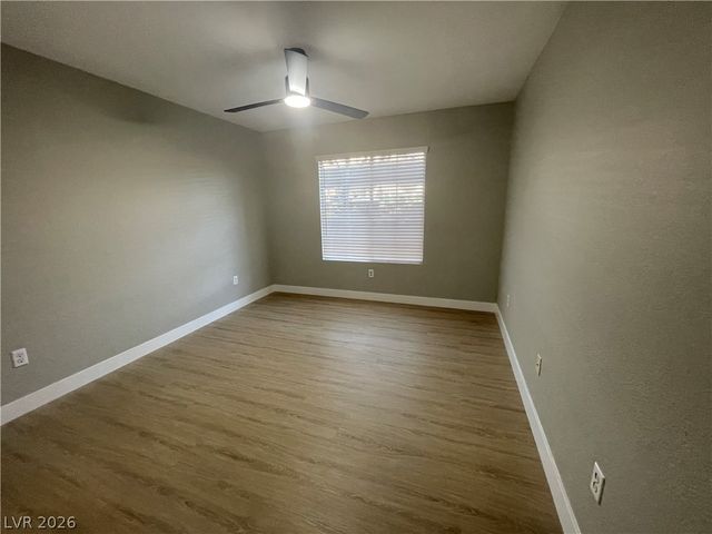 1908 High Valley Court 106, Las Vegas, NV 89128