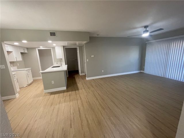 1908 High Valley Court 106, Las Vegas, NV 89128