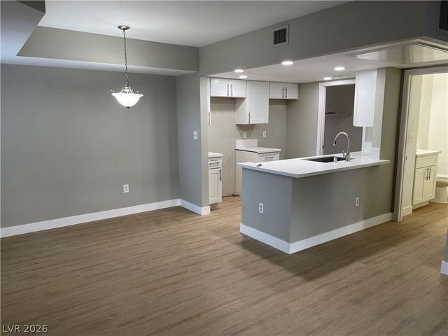 1908 High Valley Court 106, Las Vegas, NV 89128