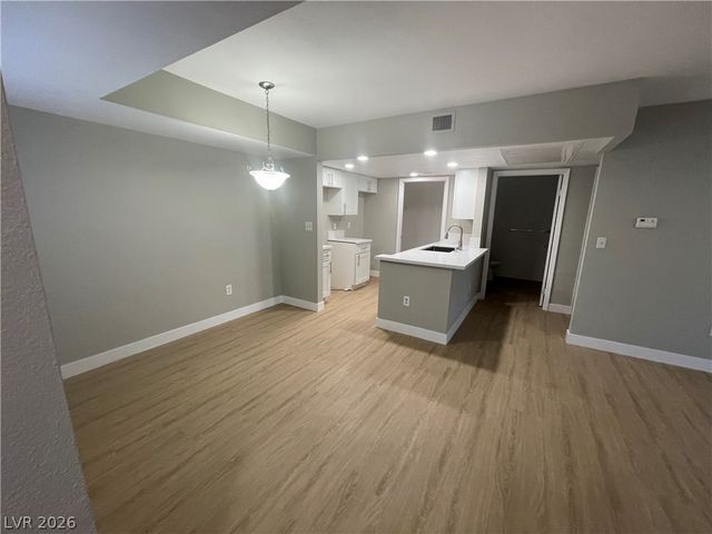 1908 High Valley Court 106, Las Vegas, NV 89128