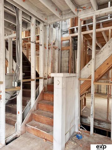 3908 Chicago Street, Omaha, NE 68131