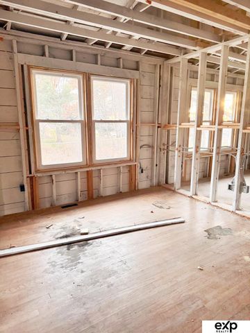 3908 Chicago Street, Omaha, NE 68131