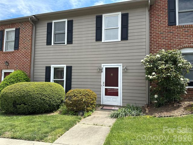 26 Sleepy Hollow Lane, Swannanoa, NC 28778