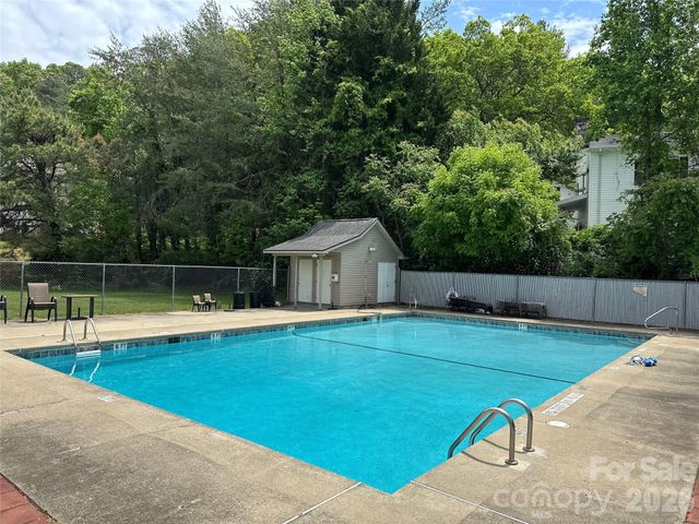 26 Sleepy Hollow Lane, Swannanoa, NC 28778