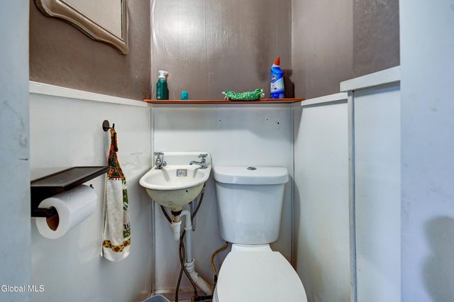 258 Kingsboro Avenue, Gloversville, NY 12078