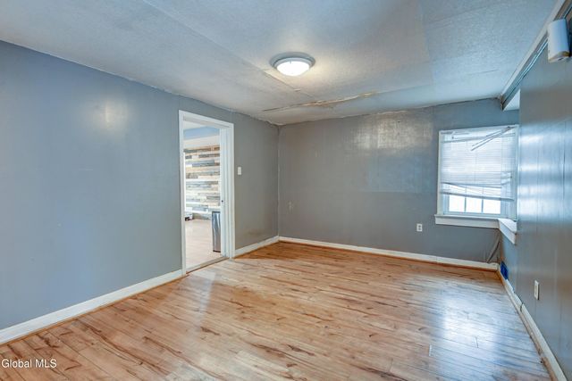 258 Kingsboro Avenue, Gloversville, NY 12078