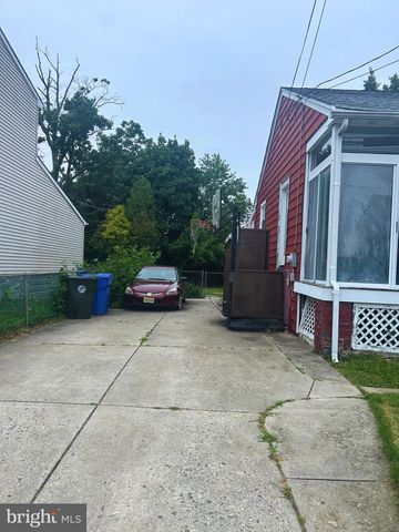 828 WOOD ST, Burlington, NJ 08016