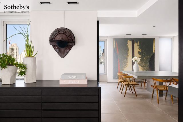 785 Park Avenue 17BC, New York City, NY 10021