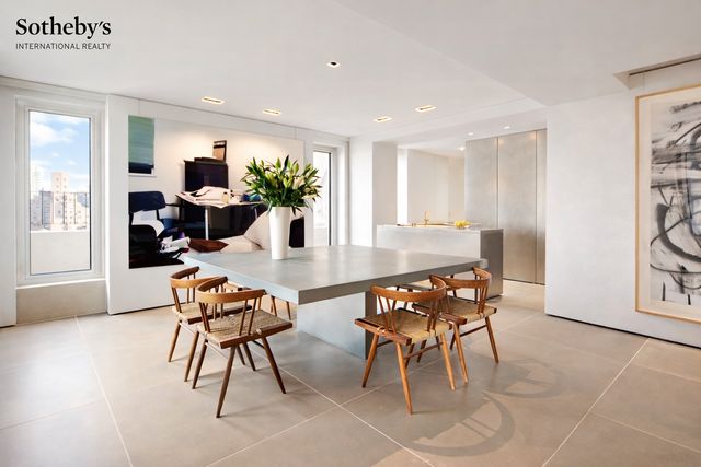 785 Park Avenue 17BC, New York City, NY 10021