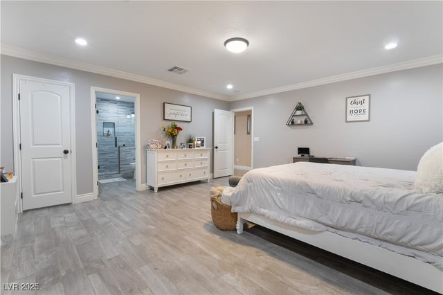 5976 Stewart Avenue, Las Vegas, NV 89110