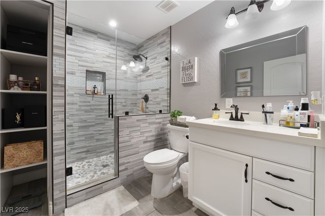 5976 Stewart Avenue, Las Vegas, NV 89110